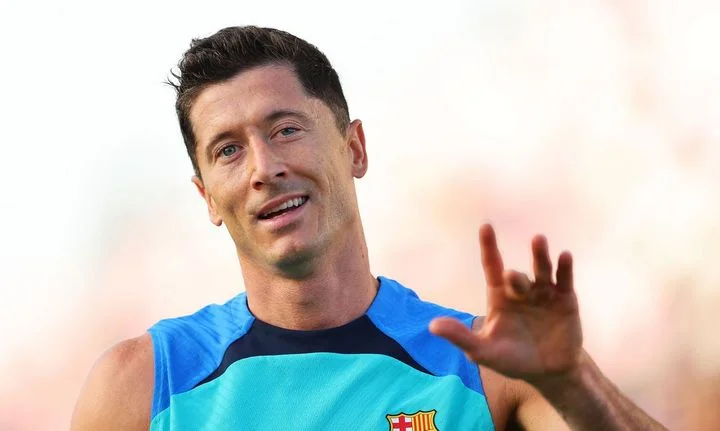 Серхио Агуэро: «Левандовски находится выше топ-уровня. Он забьет за «Барселону» много голов» Серхио Агуэро: «Левандовски находится выше топ-уровня. Он забьет за «Барселону» много голов»