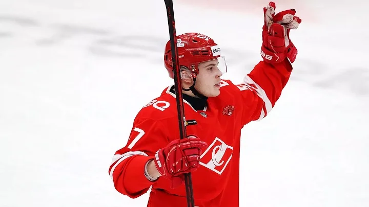 Свечников сделал три ассиста в матче против «Монреаля» Свечников сделал три ассиста в матче против «Монреаля»