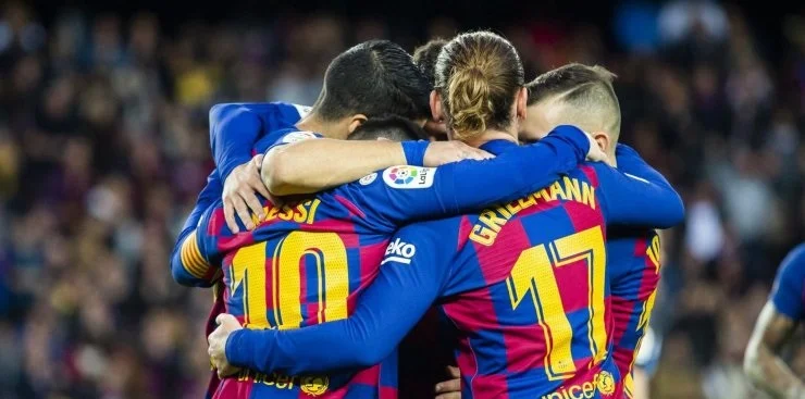 Забудьте о Месси, Неймаре и Холанде. «Барселона» борется не за звезд, а за существование Забудьте о Месси, Неймаре и Холанде. «Барселона» борется не за звезд, а за существование