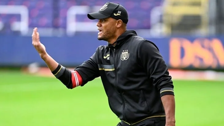 Стам видит в Компани следующего тренера сборной Бельгии Стам видит в Компани следующего тренера сборной Бельгии