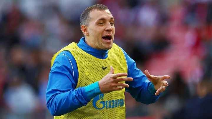 Турецкий «Истанбул» интересуется Артемом Дзюбой