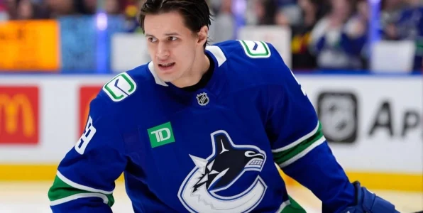 Хоккеист «Ванкувера» Кудрявцев рассказал, как нашел в городе русскую баню Хоккеист «Ванкувера» Кудрявцев рассказал, как нашел в городе русскую баню