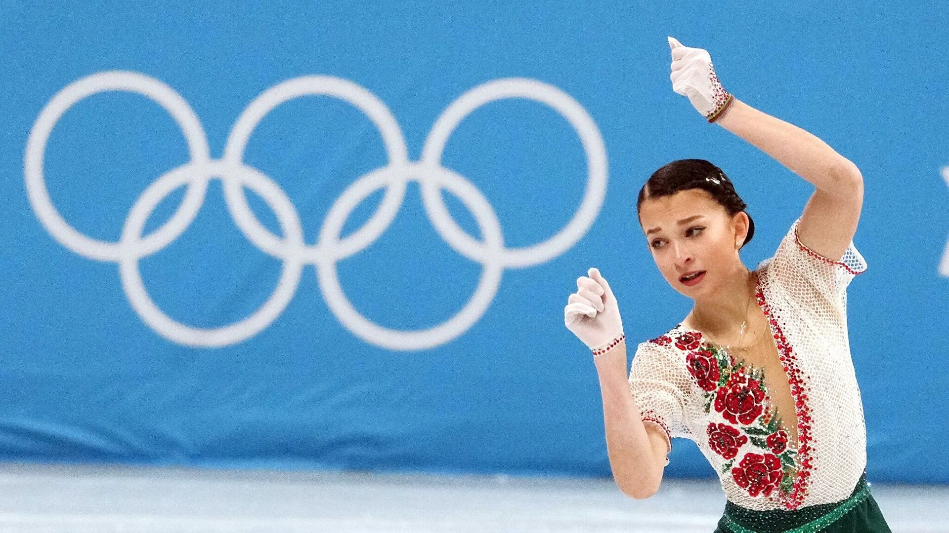 Фигуристка Шаботова призналась, что пытается экстренно покинуть Украину из-за войны с Россией Фигуристка Шаботова призналась, что пытается экстренно покинуть Украину из-за войны с Россией