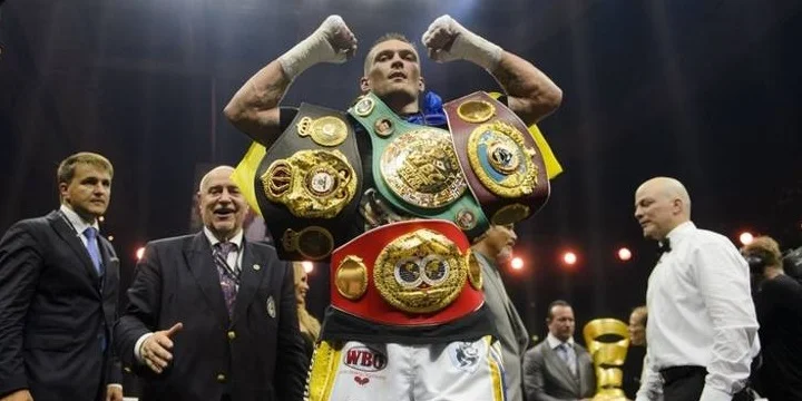 Букмекеры открыли линию на бой Усик – Фьюри Букмекеры открыли линию на бой Усик – Фьюри