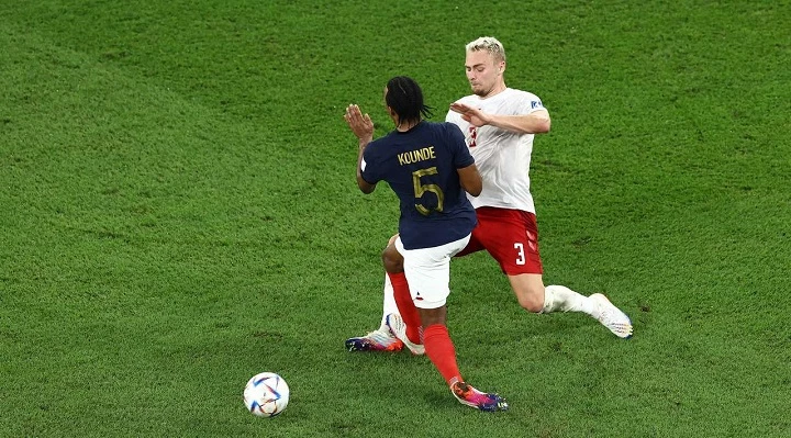 Франция и Дания не забили друг другу в первом тайме матча ЧМ-2022