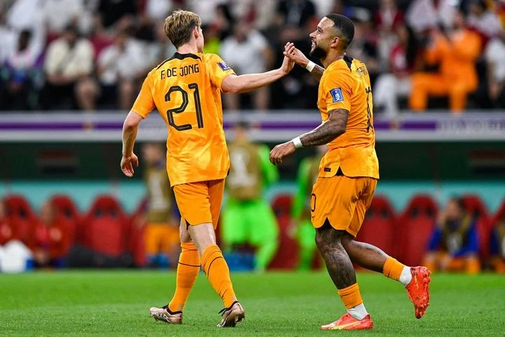 Нидерланды - США. Депай и Блинд вывели голландцев вперед. Идет 60 минута – 2:0