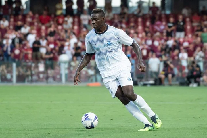 Марио Балотелли переходит из «Адана Демирспор» в «Сьон» Марио Балотелли переходит из «Адана Демирспор» в «Сьон»