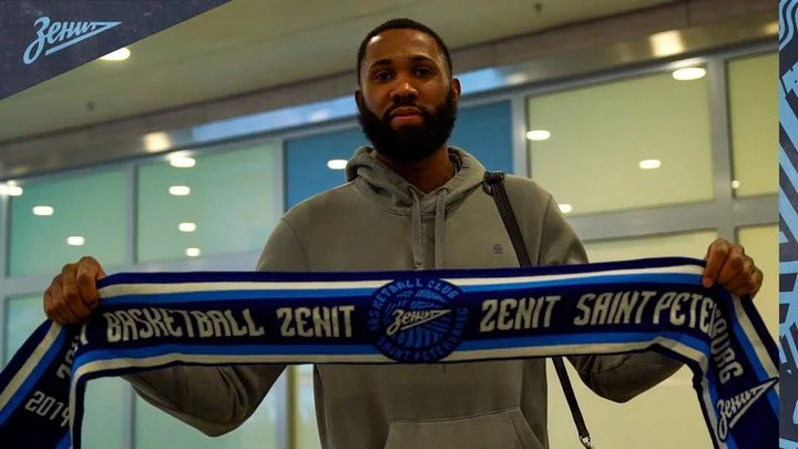 «Зенит» объявил об уходе Эрика Бакнера: «Клуб благодарит спортсмена за сотрудничество и желаем ему успехов в дальнейшей карьере» «Зенит» объявил об уходе Эрика Бакнера: «Клуб благодарит спортсмена за сотрудничество и желаем ему успехов в дальнейшей карьере»