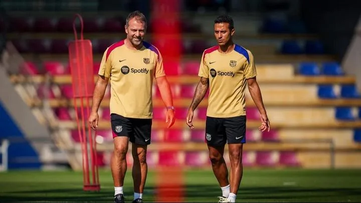 Ханс-Дитер Флик: «После решения завершить карьеру я спросил у Тиаго, не хочет ли он присоединиться к моему тренерскому штабу» Ханс-Дитер Флик: «После решения завершить карьеру я спросил у Тиаго, не хочет ли он присоединиться к моему тренерскому штабу»