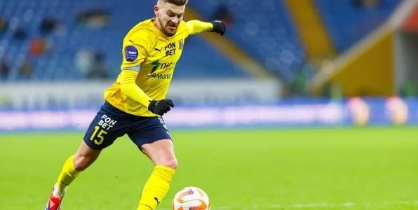 «Чемпионат»: «Динамо» предложило «Ростову» € 8 млн за Глебова «Чемпионат»: «Динамо» предложило «Ростову» € 8 млн за Глебова