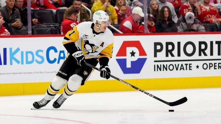 Евгений Малкин: «1300 очков в НХЛ? Здорово, но это последнее, о чем я сейчас думаю» Евгений Малкин: «1300 очков в НХЛ? Здорово, но это последнее, о чем я сейчас думаю»