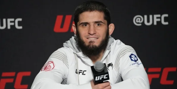 Шлеменко: Махачеву нет смысла возвращаться в легкий вес ради Топурии Шлеменко: Махачеву нет смысла возвращаться в легкий вес ради Топурии