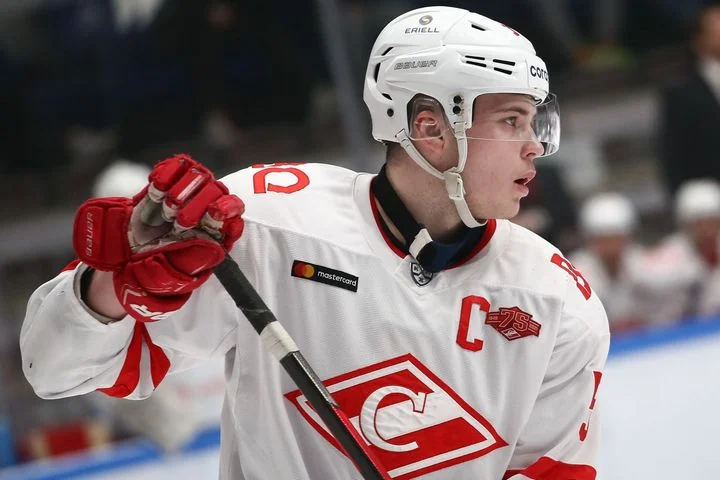 Александр Никишин после обмена в СКА: «В «Спартаке» я получил все, что имею на данный момент – здесь я шагнул во взрослый хоккей. Спасибо клубу и его болельщикам» Александр Никишин после обмена в СКА: «В «Спартаке» я получил все, что имею на данный момент – здесь я шагнул во взрослый хоккей. Спасибо клубу и его болельщикам»