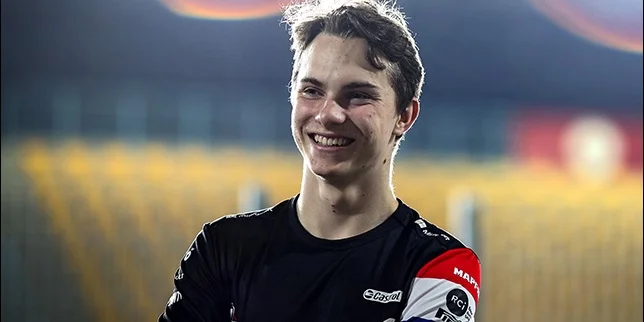 Пиастри после квалификации в Австралии: «По сути, я потерял все время в одном повороте» Пиастри после квалификации в Австралии: «По сути, я потерял все время в одном повороте»