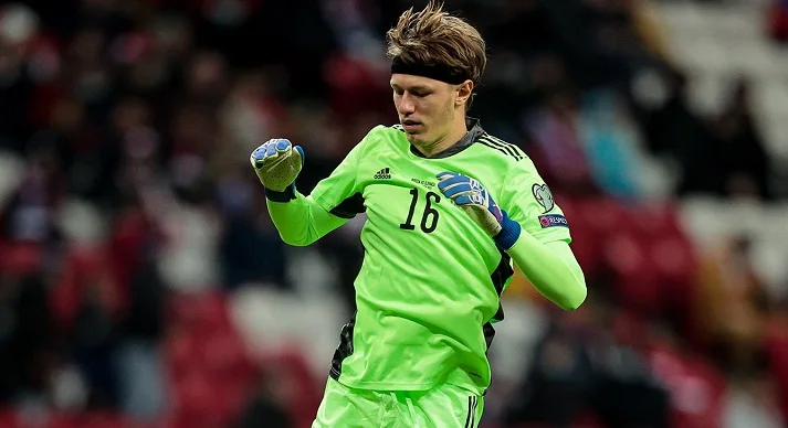 Скауты ПСЖ наблюдали за игрой Сафонова в матче Россия – Сербия Скауты ПСЖ наблюдали за игрой Сафонова в матче Россия – Сербия