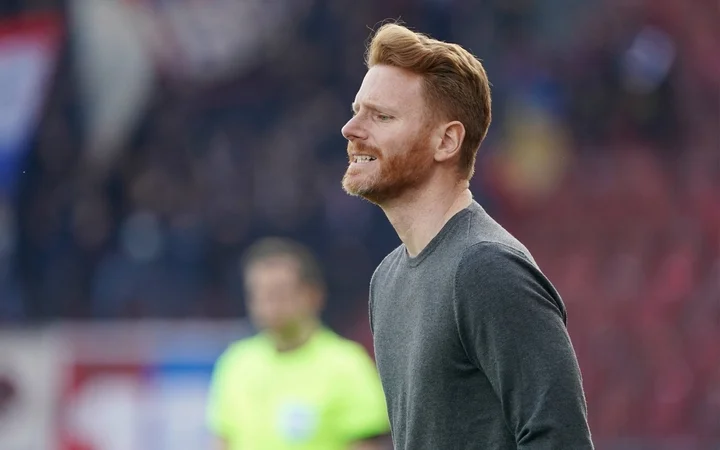 Владимир Быстров: «Спартак» – не тот клуб, где можно экспериментировать. На мой взгляд, Абаскаль поплыл» Владимир Быстров: «Спартак» – не тот клуб, где можно экспериментировать. На мой взгляд, Абаскаль поплыл»