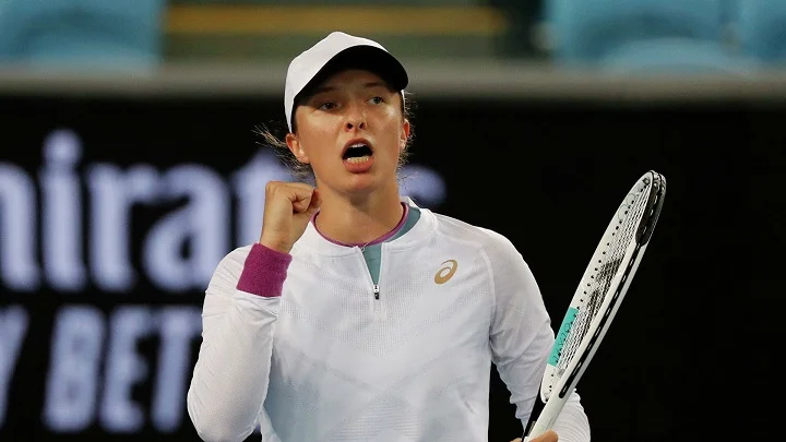 Швентек официально возглавила женский рейтинг WTA Швентек официально возглавила женский рейтинг WTA