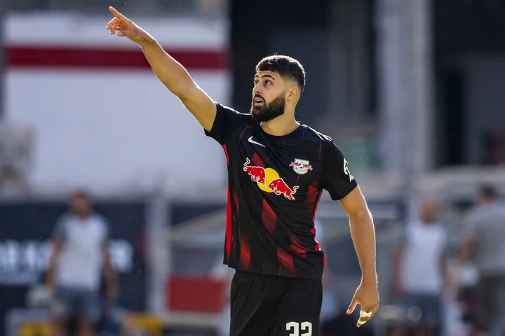 Гендиректор «Лейпцига» Оливер Минтцлафф: «Могу подтвердить, что Гвардиол будет выступать за нас в этом сезоне» Гендиректор «Лейпцига» Оливер Минтцлафф: «Могу подтвердить, что Гвардиол будет выступать за нас в этом сезоне»