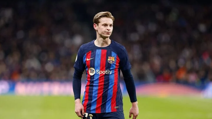 Френки де Йонг: «Если мы выиграем три титула в Испании, это будет выдающийся сезон. Но в еврокубках «Барса» должна выступать гораздо лучше» Френки де Йонг: «Если мы выиграем три титула в Испании, это будет выдающийся сезон. Но в еврокубках «Барса» должна выступать гораздо лучше»