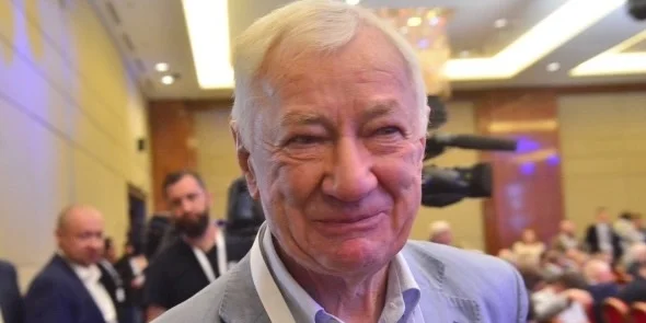 Кавазашвили назвал смерть Игнатьева большой потерей для российского футбола Кавазашвили назвал смерть Игнатьева большой потерей для российского футбола