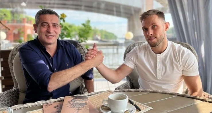 «Спартак» подписал латераля «Локомотива». Летом лидеры РПЛ обновят фланги «Спартак» подписал латераля «Локомотива». Летом лидеры РПЛ обновят фланги