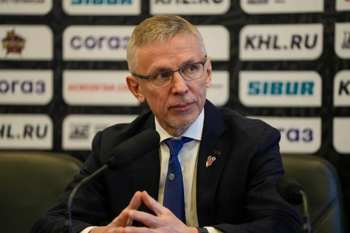 Игорь Ларионов о 2:5 с минским «Динамо»: «К сожалению, мы не показали той игры, которую хотели показать, и соперник больше хотел победить» Игорь Ларионов о 2:5 с минским «Динамо»: «К сожалению, мы не показали той игры, которую хотели показать, и соперник больше хотел победить»