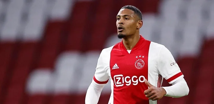 Форвард «Аякса» может перейти в «Интер» Форвард «Аякса» может перейти в «Интер»