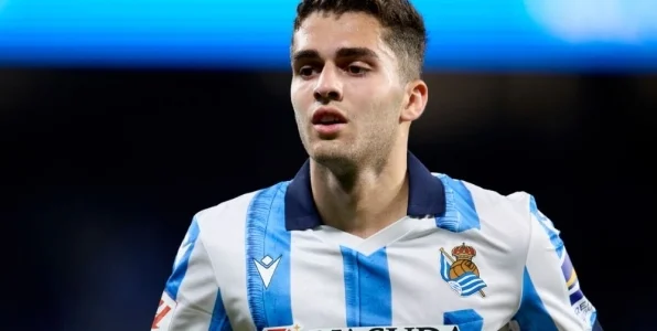 В «Реал Сосьедаде» сообщили, что Захарян получил травму лодыжки В «Реал Сосьедаде» сообщили, что Захарян получил травму лодыжки