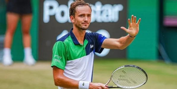 Веснина о поведении Медведева на US Open: теннис – это не балет или театр Веснина о поведении Медведева на US Open: теннис – это не балет или театр