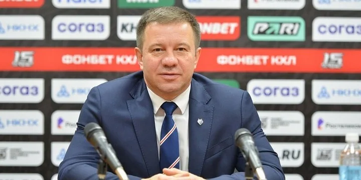 Олег Леонтьев после 1:0 с «Локомотивом»: «Выдержали натиск в конце игры. Всех с победой!» Олег Леонтьев после 1:0 с «Локомотивом»: «Выдержали натиск в конце игры. Всех с победой!»