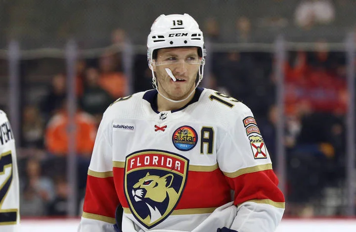 Форвард «Флориды» Мэттью Ткачук: «Выход в плей-офф с разницей в одно очко с восьмого места на Востоке. Никто не ожидал, что мы будем в финале» Форвард «Флориды» Мэттью Ткачук: «Выход в плей-офф с разницей в одно очко с восьмого места на Востоке. Никто не ожидал, что мы будем в финале»