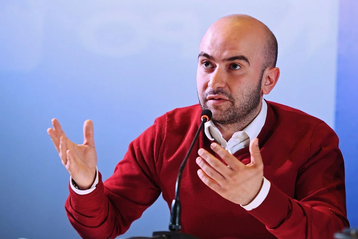 Арустамян раскрыл интересные подробности нового лимита на легионеров в РПЛ Арустамян раскрыл интересные подробности нового лимита на легионеров в РПЛ