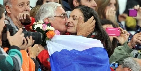 Тарасова: Исинбаева поступила как хороший человек, приехав на похороны тренера в Россию Тарасова: Исинбаева поступила как хороший человек, приехав на похороны тренера в Россию