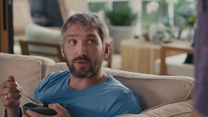 Американская страховая компания удалила рекламный ролик с Овечкиным Американская страховая компания удалила рекламный ролик с Овечкиным