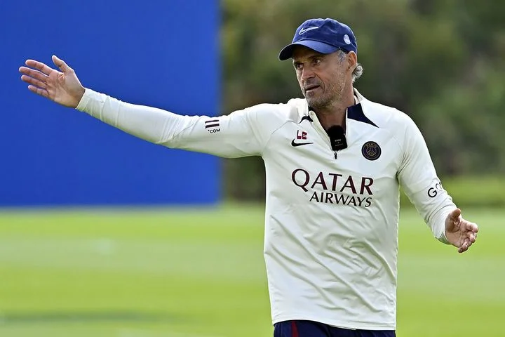 Луис Энрике: «После недель тренировок впечатление прекрасное. Но состав ПСЖ все равно нужно усиливать»