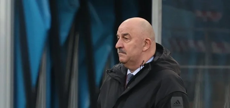 С Захаряном, но без Смолова и Гильерме. Черчесов назвал состав сборной России на Евро-2020 С Захаряном, но без Смолова и Гильерме. Черчесов назвал состав сборной России на Евро-2020