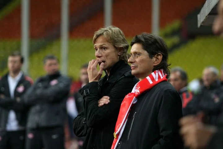 Роман Широков: «Если Леонид Федун с семьей уходят, нужно брать Карпина» Роман Широков: «Если Леонид Федун с семьей уходят, нужно брать Карпина»