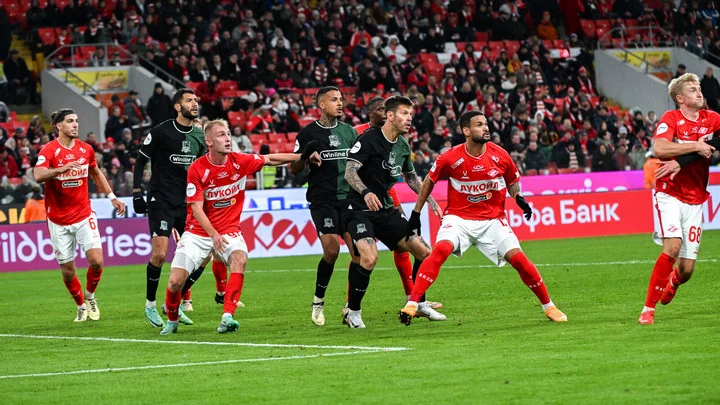 Павел Яковлев: «Спартак», возможно, в очередной раз выбывает из гонки за чемпионство» Павел Яковлев: «Спартак», возможно, в очередной раз выбывает из гонки за чемпионство»