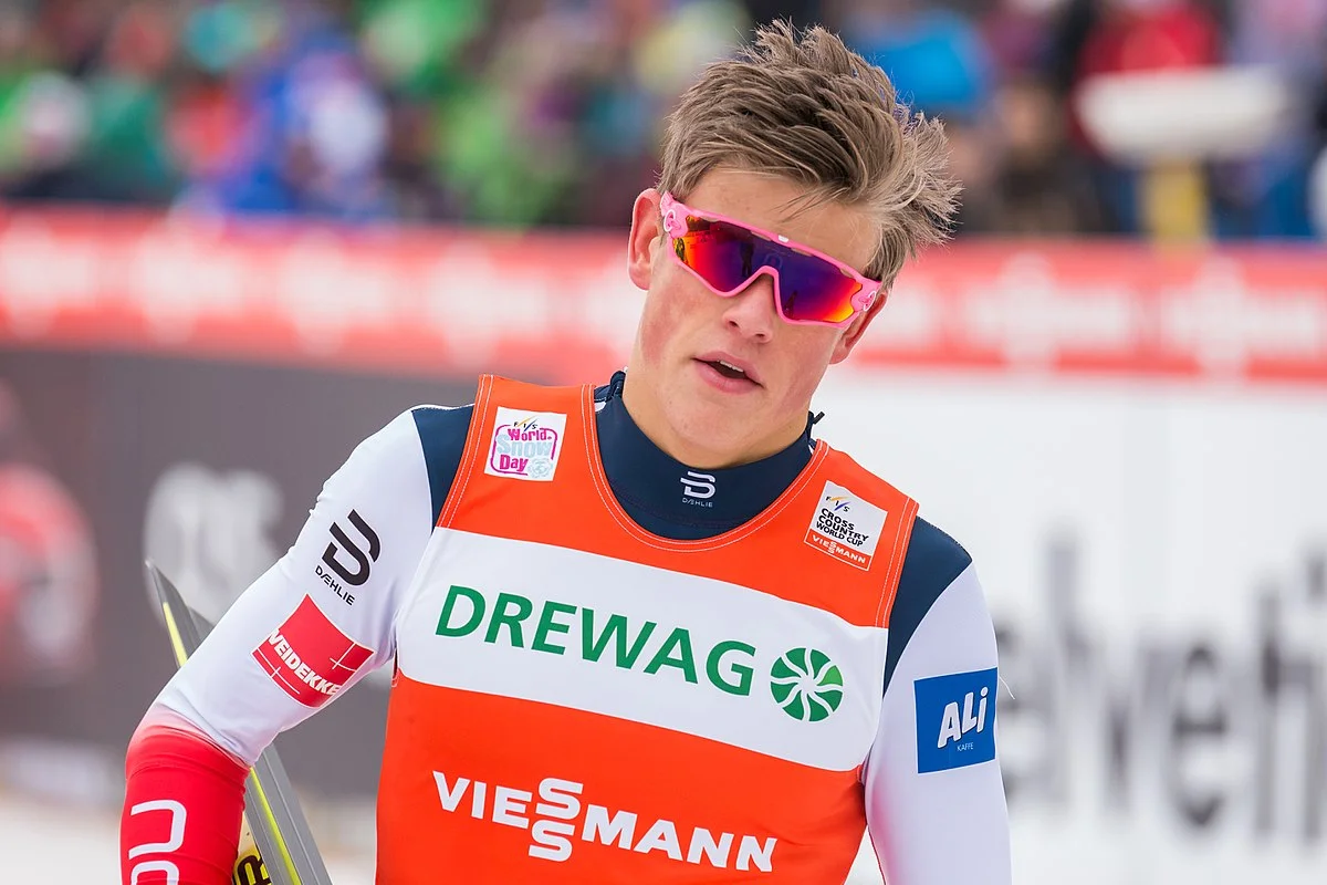 Лыжник Клебо потребовал отобрать у Тюмени финал Кубка мира из-за ситуации на Украине Лыжник Клебо потребовал отобрать у Тюмени финал Кубка мира из-за ситуации на Украине