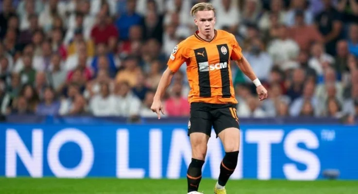 «Шахтёр» и Мудрик задали новый тренд на стоимость игроков. 100 млн евро за ролевиков становится нормой «Шахтёр» и Мудрик задали новый тренд на стоимость игроков. 100 млн евро за ролевиков становится нормой