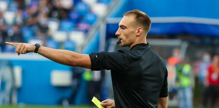 «Зенит» подаст жалобу на не назначенный пенальти в матче с «Крыльями Советов» «Зенит» подаст жалобу на не назначенный пенальти в матче с «Крыльями Советов»