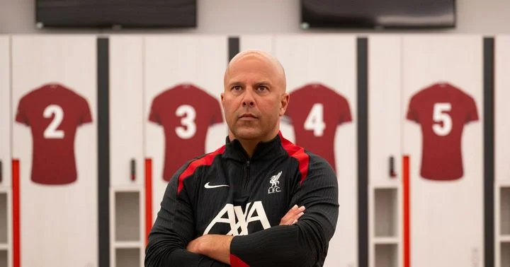 Майкл Оуэн: «Слоту в «Ливерпуле» нужно сразу показывать признаки хорошего футбола» Майкл Оуэн: «Слоту в «Ливерпуле» нужно сразу показывать признаки хорошего футбола»