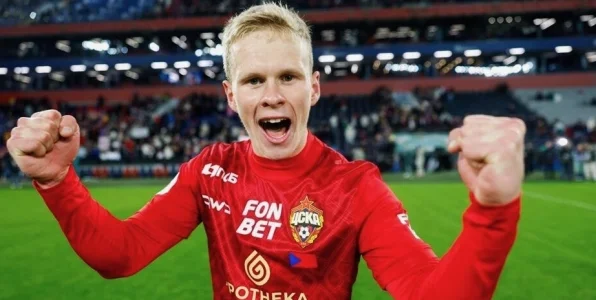 Экс-тренер сборной России похвалил Кисляка за цель выиграть «Золотой мяч» Экс-тренер сборной России похвалил Кисляка за цель выиграть «Золотой мяч»