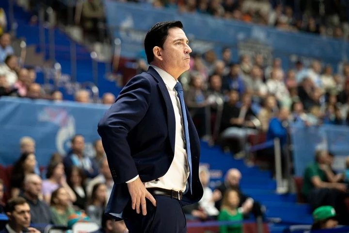 Хавьер Паскуаль о матче с УНИКСом: «В третьей четверти полностью потеряли контроль как в нападении, так и в защите и разрушили игру» Хавьер Паскуаль о матче с УНИКСом: «В третьей четверти полностью потеряли контроль как в нападении, так и в защите и разрушили игру»