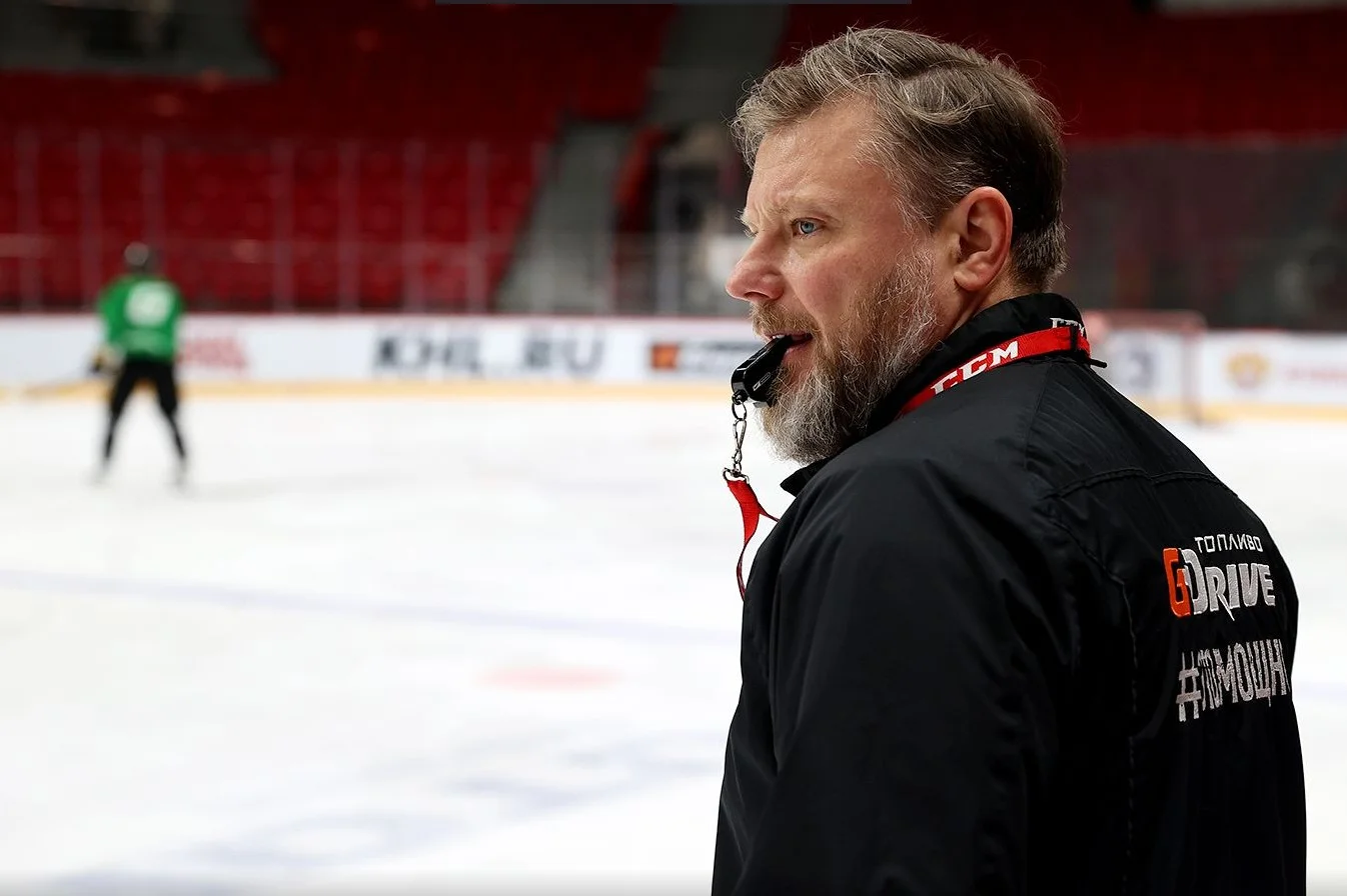 Тренер «Авангарда» Дмитрий Рябыкин: «Минское «Динамо» – очень мастеровитая, обученная команда, у них приличные три звена»