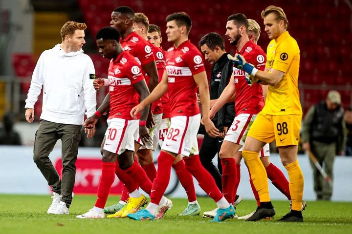 Гильермо Абаскаль после 1:2 c «Зенитом»: «Игра разбилась на две части. Первая – до гола, когда у нас все получалось. Вторая – после, когда не получалось ничего» Гильермо Абаскаль после 1:2 c «Зенитом»: «Игра разбилась на две части. Первая – до гола, когда у нас все получалось. Вторая – после, когда не получалось ничего»