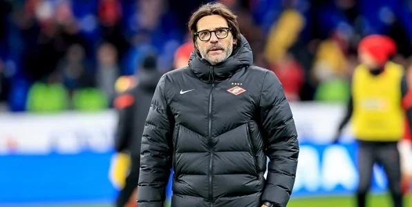 Ваноли поблагодарил болельщиков из России за поддержку после потери сознания по ходу матча Ваноли поблагодарил болельщиков из России за поддержку после потери сознания по ходу матча