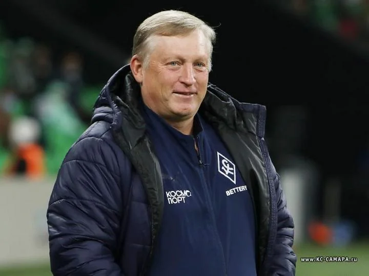 Юрий Сёмин: «Осинькин здорово работает в «Крыльях», но «Спартак» – немного другой уровень. Сложно сказать, удастся ли ему там себя проявить» Юрий Сёмин: «Осинькин здорово работает в «Крыльях», но «Спартак» – немного другой уровень. Сложно сказать, удастся ли ему там себя проявить»