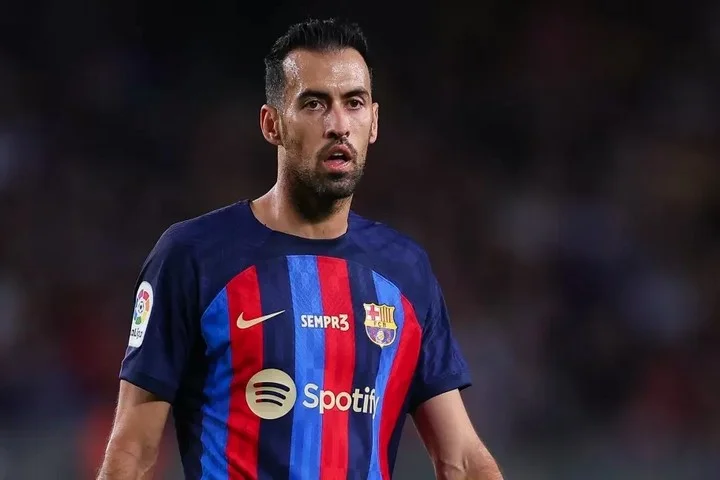 Жоан Лапорта: «У Бускетса истекает контракт, и он является ключевым игроком в раздевалке. Мы хотим, чтобы он остался еще на один год» Жоан Лапорта: «У Бускетса истекает контракт, и он является ключевым игроком в раздевалке. Мы хотим, чтобы он остался еще на один год»