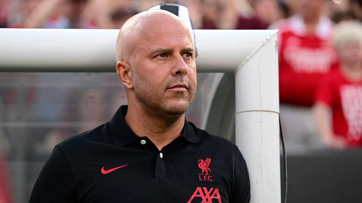 Слот о лидерстве в АПЛ «Ливерпуля»: «Особенное событие, жена будет рада, что дома есть счастливый человек» Слот о лидерстве в АПЛ «Ливерпуля»: «Особенное событие, жена будет рада, что дома есть счастливый человек»